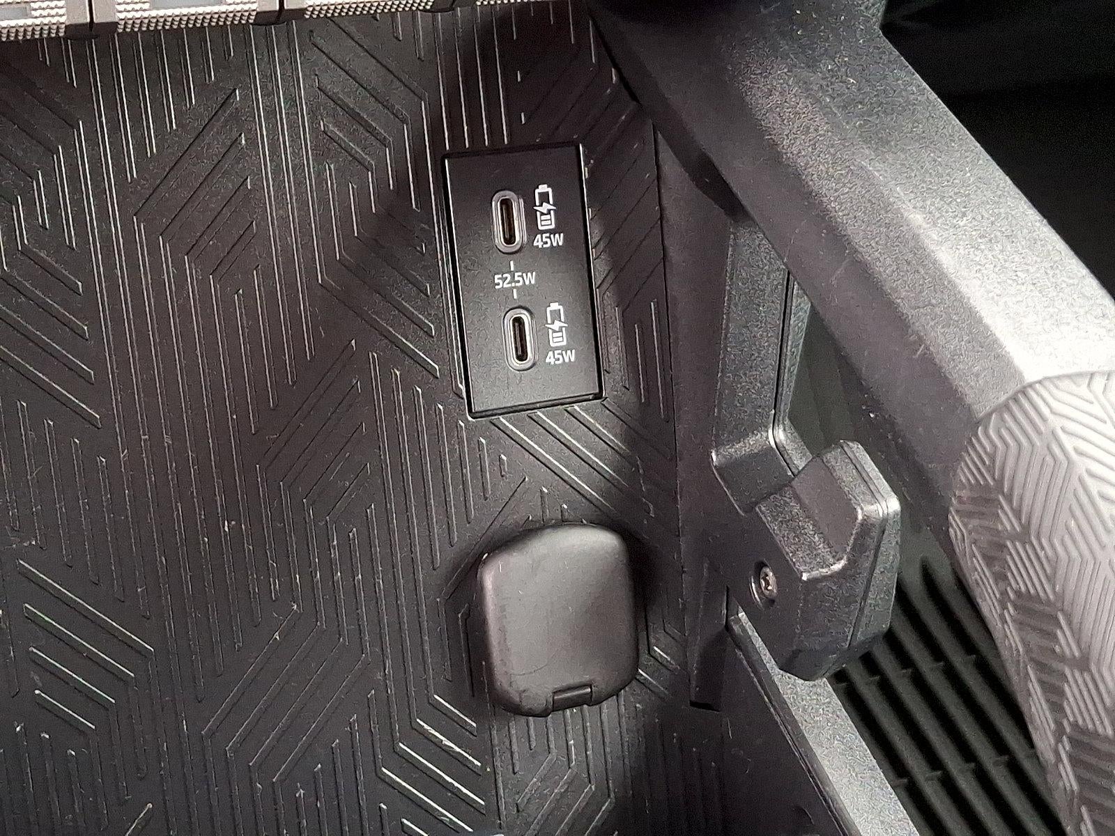 2025 Toyota Tacoma 4WD 4WD SR5 Double Cab 6' Bed AT (Natl)