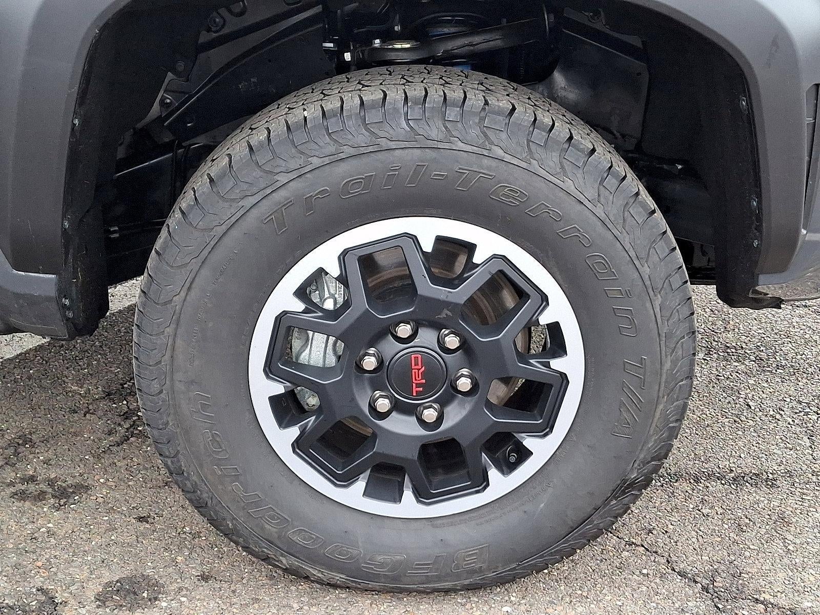 2025 Toyota Tacoma 4WD 4WD TRD Off Road Double Cab 5' Bed AT (Natl)