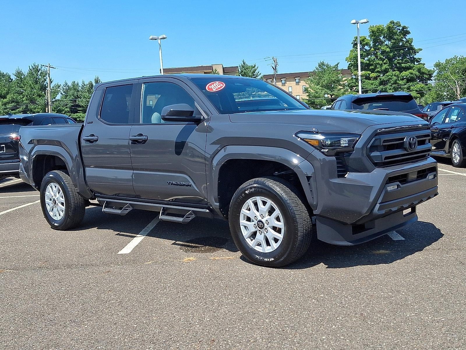 2025 Toyota Tacoma 4WD 4WD SR5 Double Cab 5' Bed AT (GS)