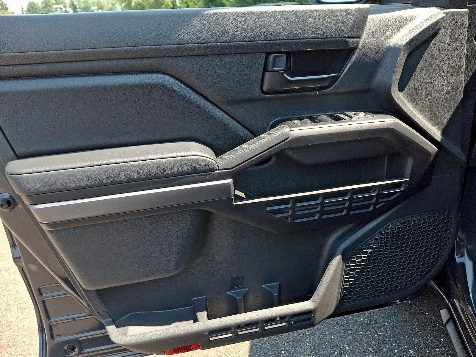 2025 Toyota Tacoma 4WD 4WD SR5 Double Cab 5' Bed AT (GS)