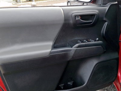 2023 Toyota Tacoma 2WD 2WD SR Double Cab 5' Bed I4 AT (Natl)