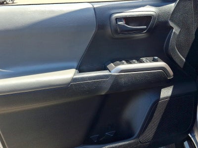 2021 Toyota Tacoma 4WD 4WD SR5 Double Cab 5' Bed V6 AT (Natl)