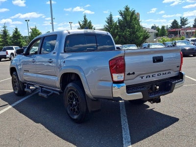 2021 Toyota Tacoma 4WD 4WD SR5 Double Cab 5' Bed V6 AT (Natl)
