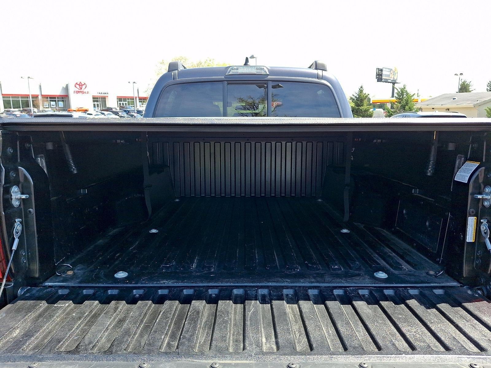 2023 Toyota Tacoma 4WD 4WD SR Double Cab 5' Bed V6 AT (GS)