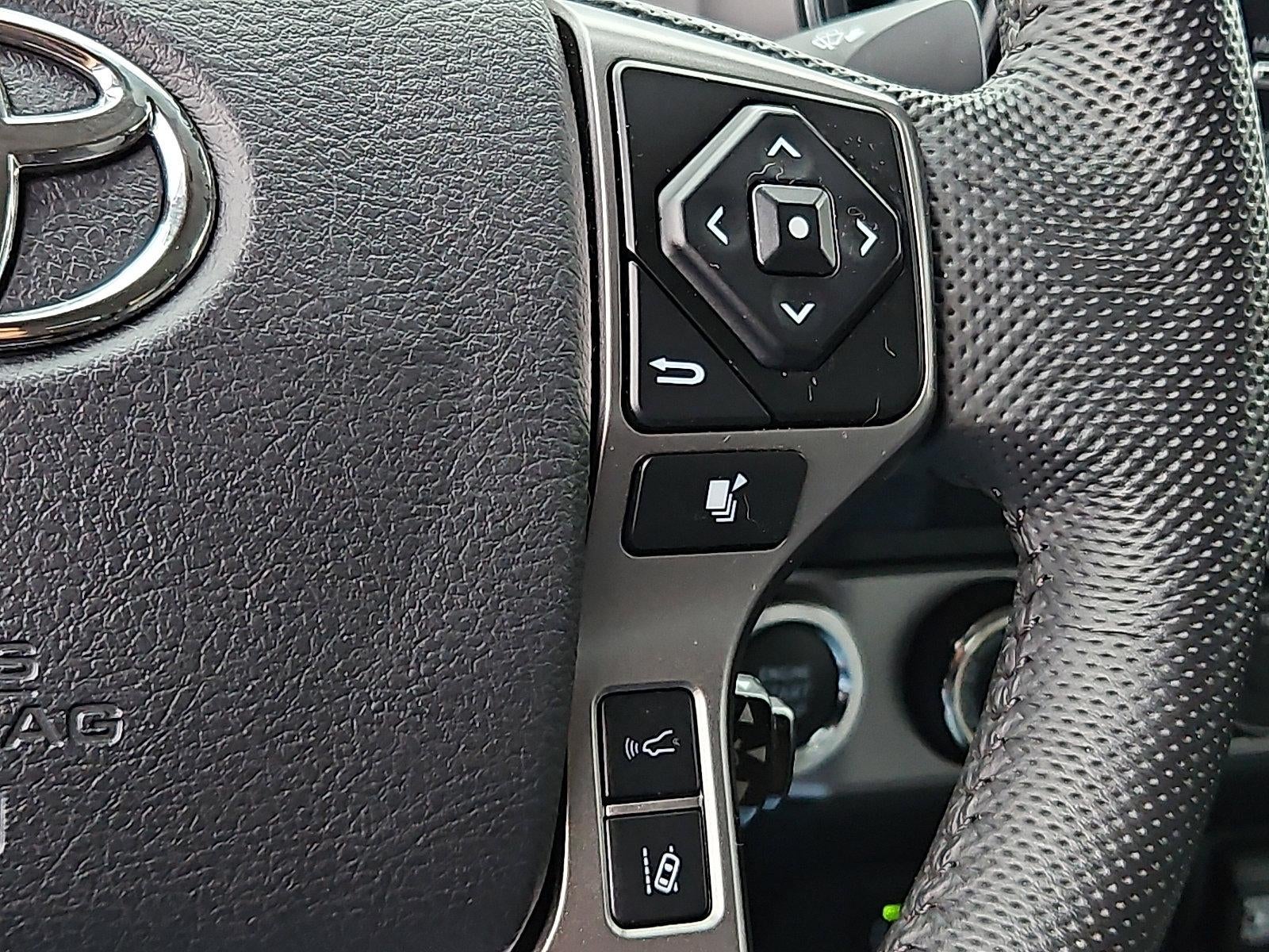 2023 Toyota Tacoma 4WD 4WD SR5 Double Cab 6' Bed V6 AT (Natl)