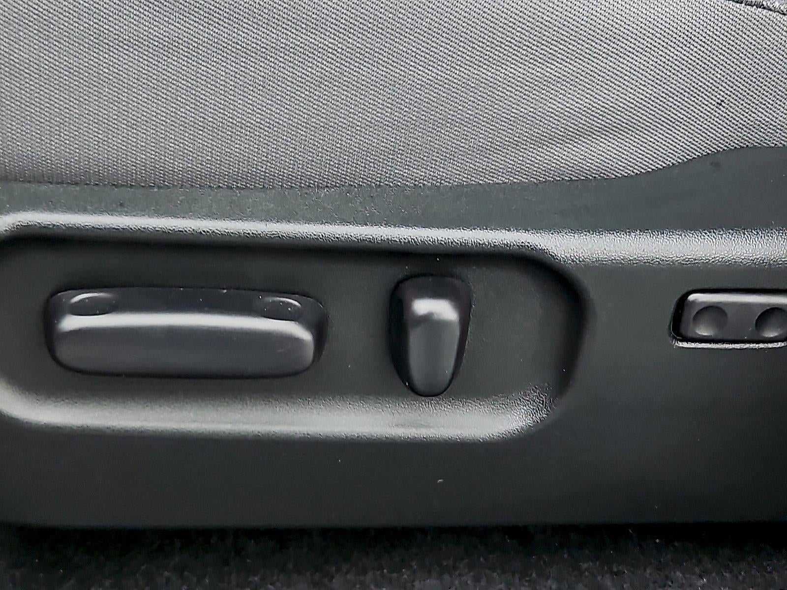 2023 Toyota Tacoma 4WD 4WD SR5 Double Cab 6' Bed V6 AT (Natl)