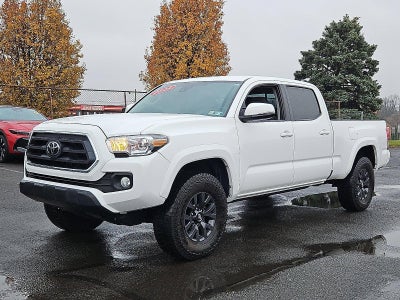 2023 Toyota Tacoma 4WD 4WD SR5 Double Cab 6' Bed V6 AT (Natl)