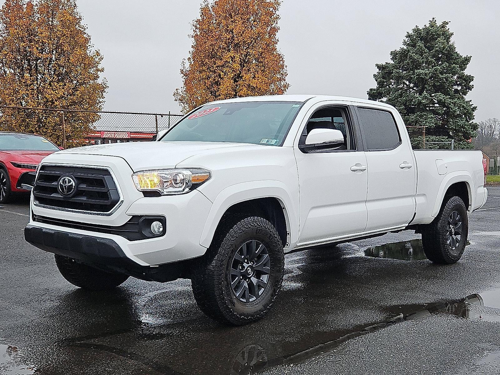 2023 Toyota Tacoma 4WD 4WD SR5 Double Cab 6' Bed V6 AT (Natl)