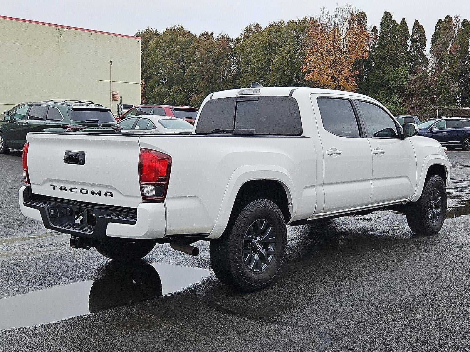 2023 Toyota Tacoma 4WD 4WD SR5 Double Cab 6' Bed V6 AT (Natl)