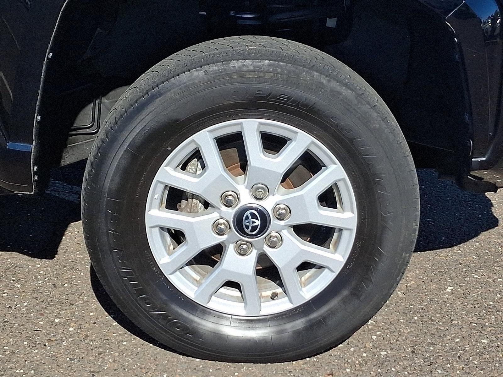 2024 Toyota Tacoma 2WD 2WD SR Double Cab 5' Bed AT (Natl)
