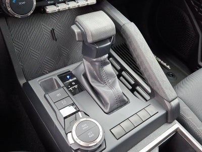 2024 Toyota Tacoma 4WD 4WD SR5 Double Cab 5' Bed AT (Natl)