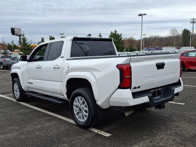 2024 Toyota Tacoma 4WD 4WD SR5 Double Cab 5' Bed AT (Natl)