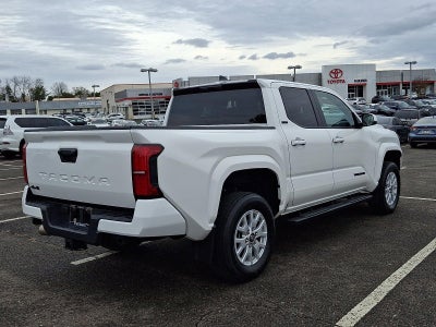 2024 Toyota Tacoma 4WD 4WD SR5 Double Cab 5' Bed AT (Natl)