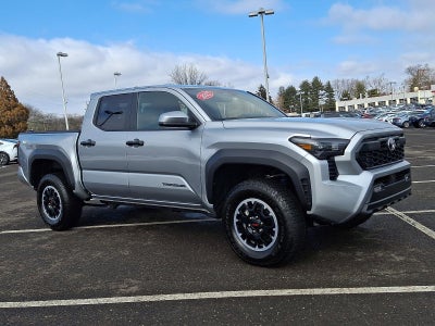 2025 Toyota Tacoma 4WD 4WD TRD Off Road Double Cab 5' Bed AT (Natl)