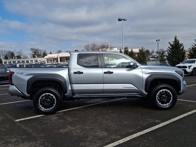2025 Toyota Tacoma 4WD 4WD TRD Off Road Double Cab 5' Bed AT (Natl)