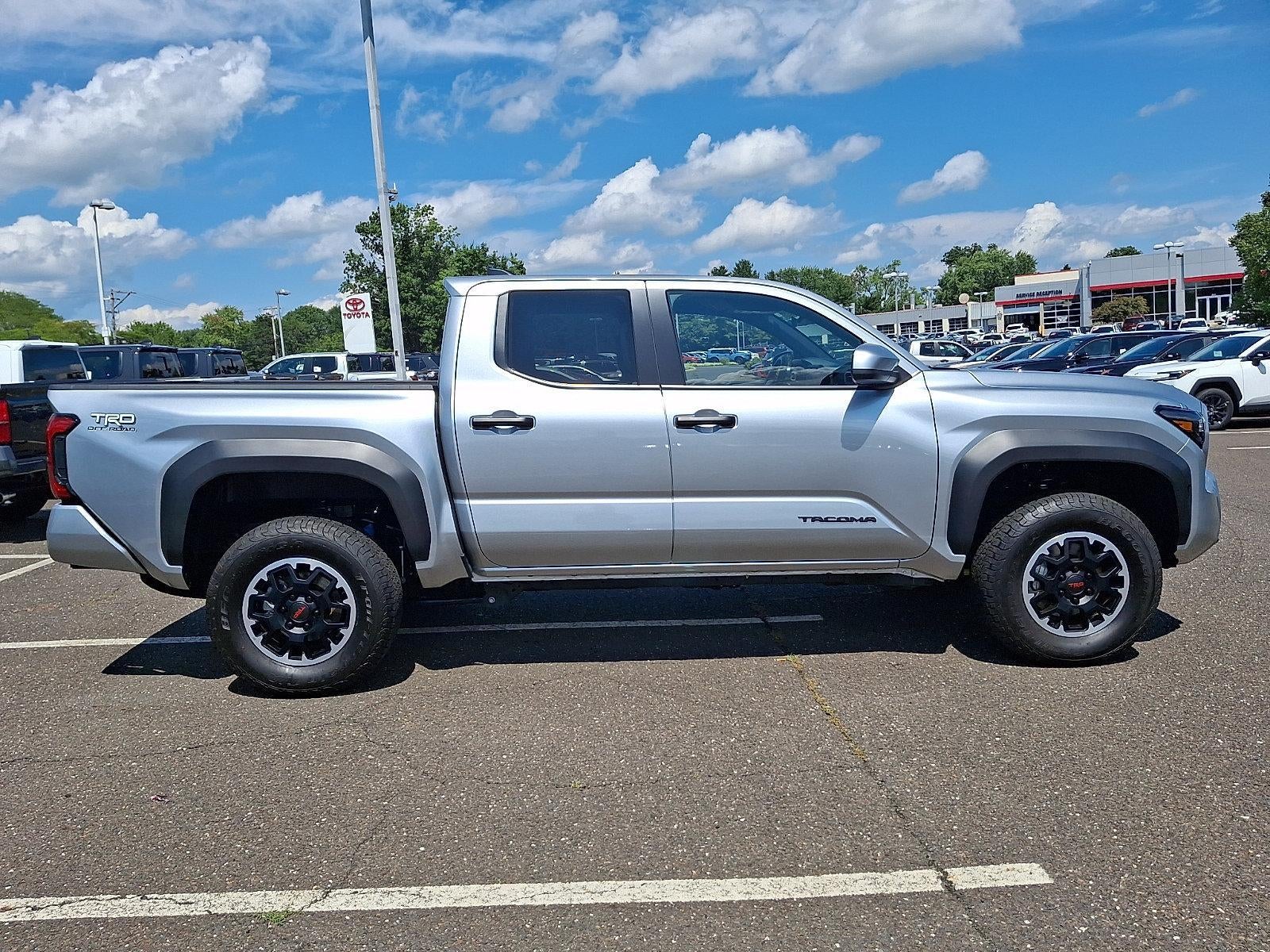 2026 Toyota Tacoma 4WD 4WD TRD Off Road Double Cab 5' Bed AT (Natl)
