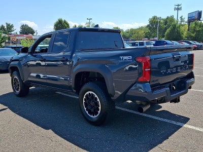 2026 Toyota Tacoma 4WD 4WD TRD Off Road Double Cab 5' Bed AT (Natl)