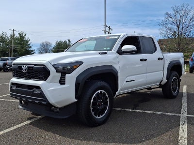 2025 Toyota Tacoma 4WD 4WD TRD Off Road Hybrid Double Cab 5' Bed AT (Natl)