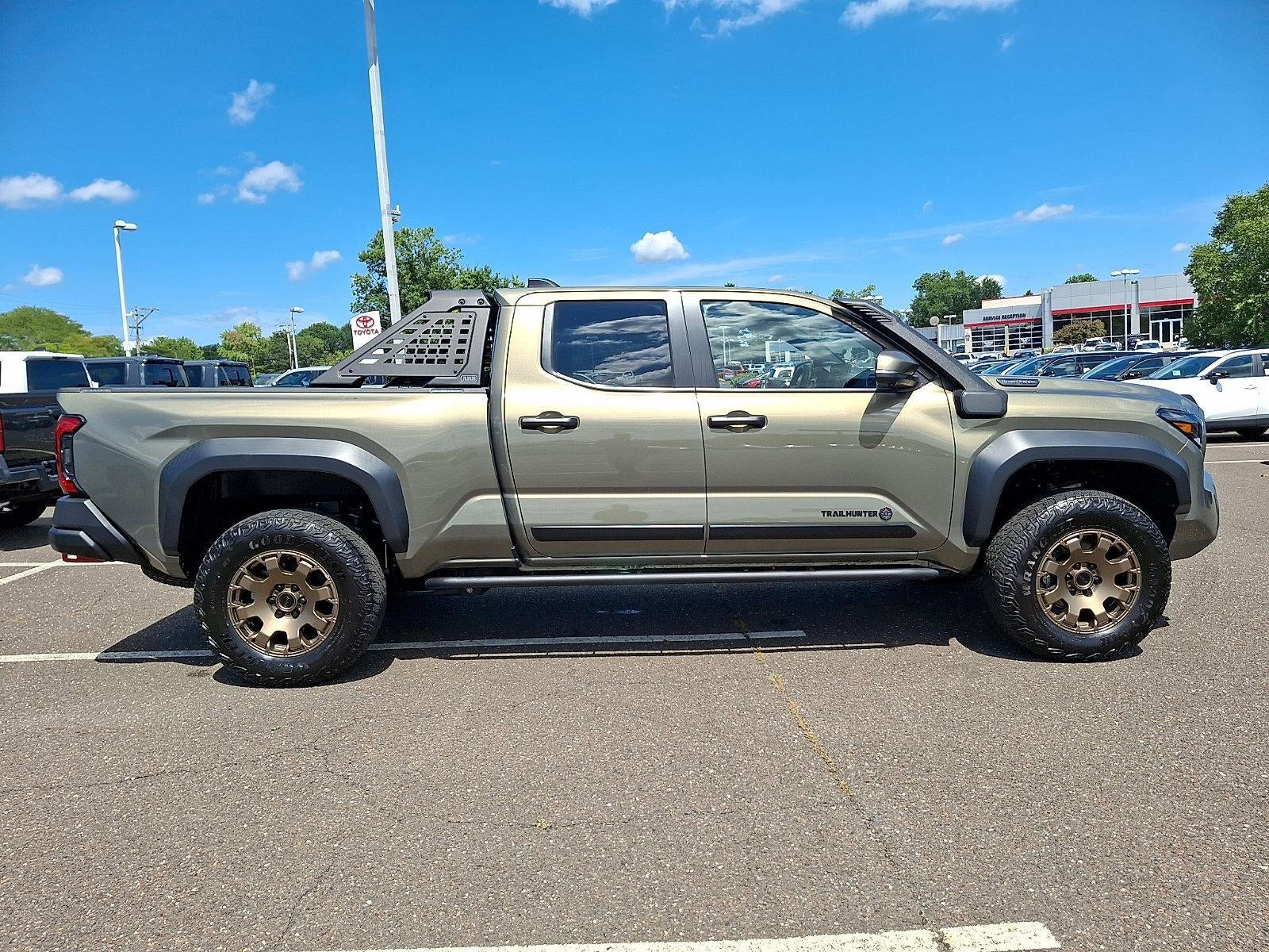 2025 Toyota Tacoma 4WD 4WD Trailhunter Hybrid Double Cab 5' Bed AT (Natl)
