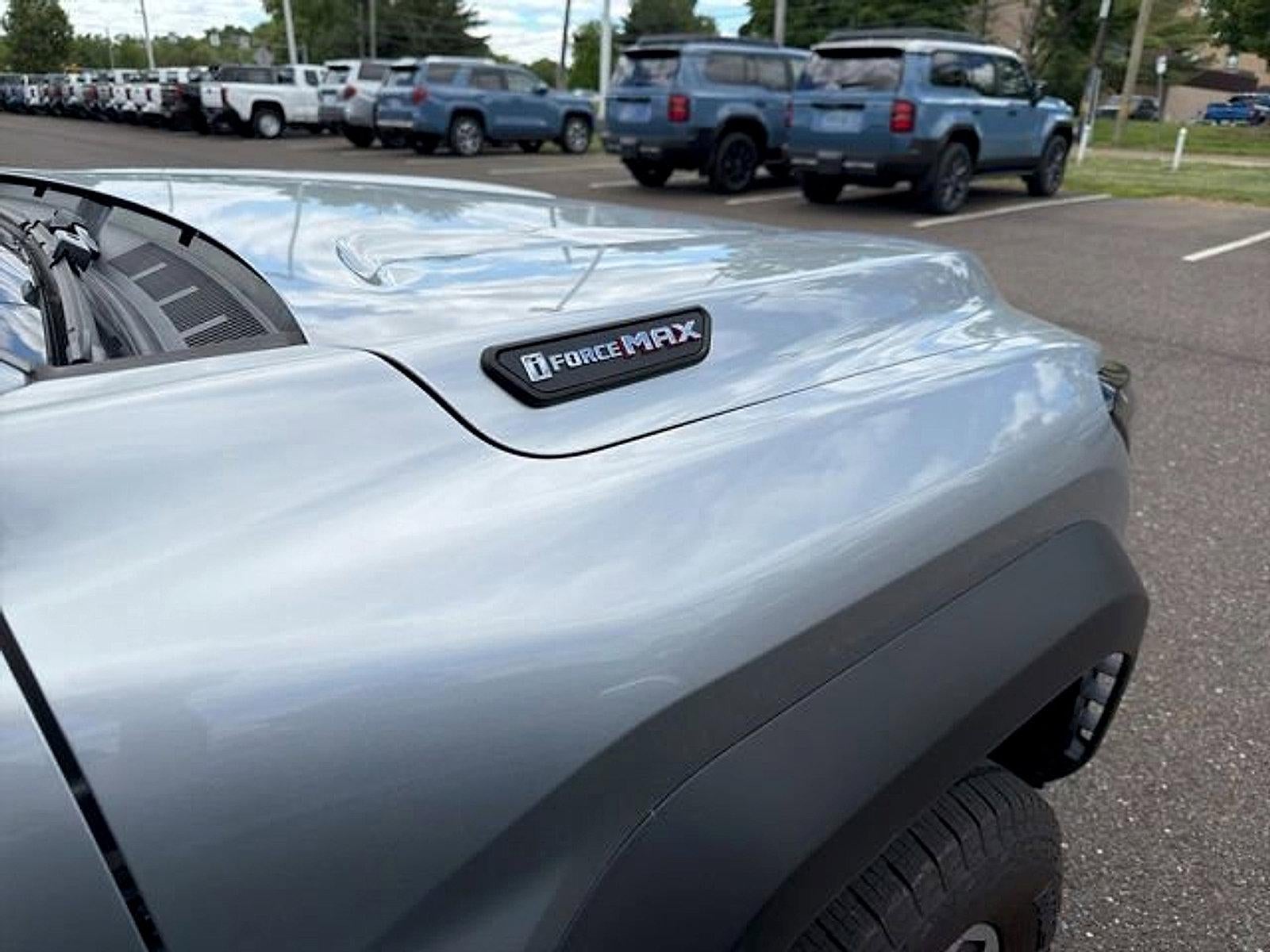 2025 Toyota Tacoma 4WD 4WD TRD Off Road Hybrid Double Cab 5' Bed AT (Natl)