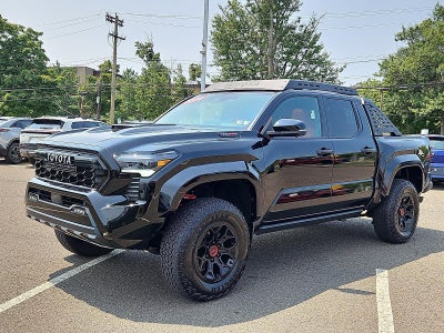 2024 Toyota Tacoma 4WD 4WD TRD Pro Hybrid Double Cab 5' Bed AT (Natl)