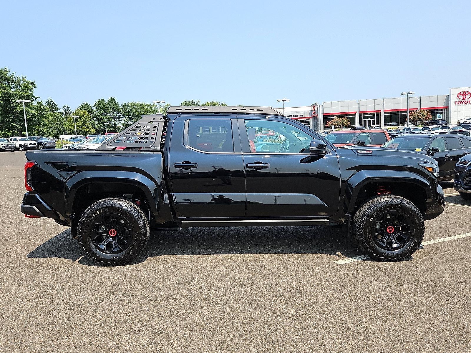 2024 Toyota Tacoma 4WD 4WD TRD Pro Hybrid Double Cab 5' Bed AT (Natl)