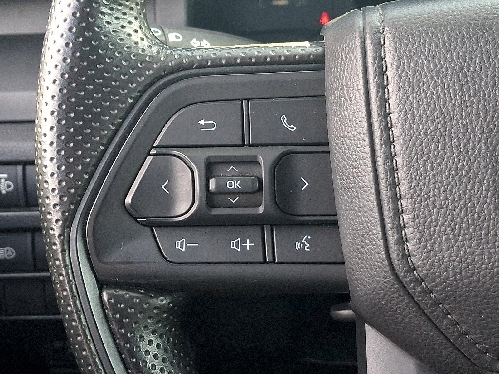 2025 Toyota Tacoma 4WD 4WD SR Double Cab 5' Bed AT (GS)