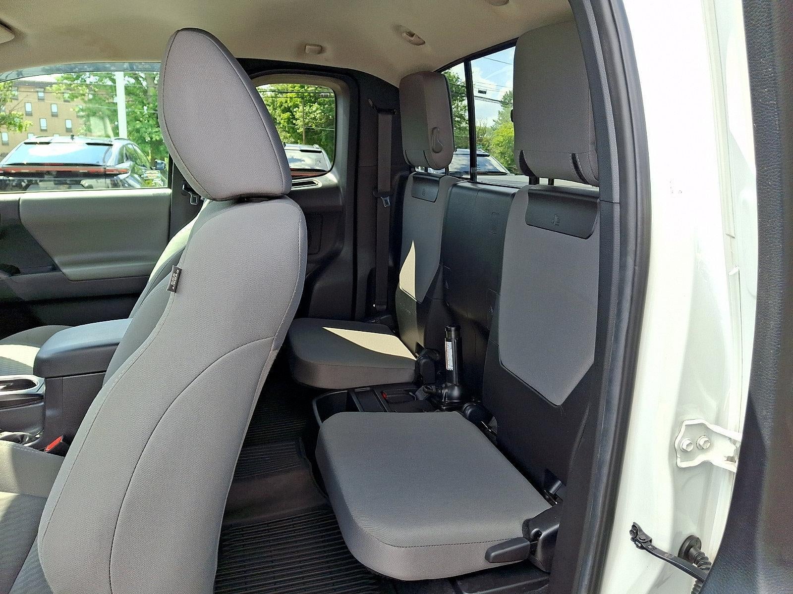 2022 Toyota Tacoma 4WD 4WD SR Access Cab 6' Bed I4 AT (Natl)