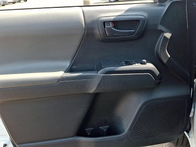 2022 Toyota Tacoma 4WD 4WD SR Access Cab 6' Bed I4 AT (Natl)
