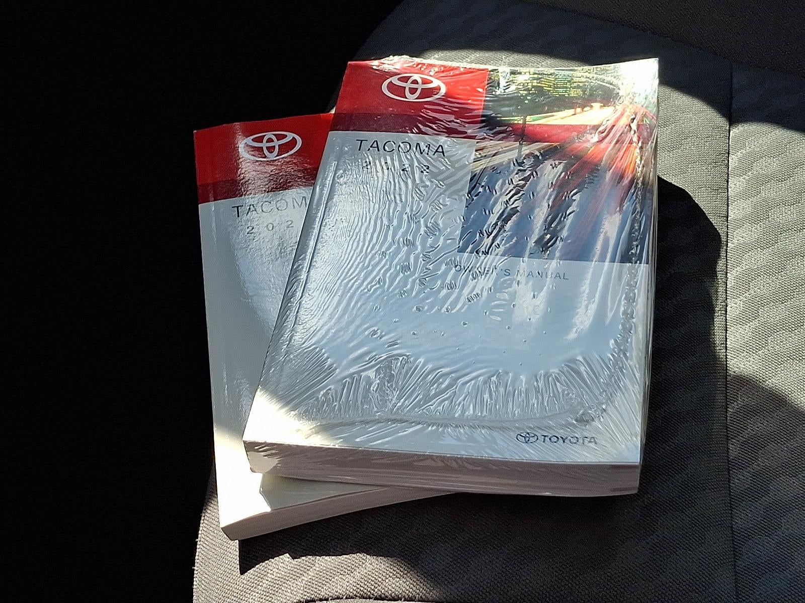 2022 Toyota Tacoma 4WD 4WD SR Access Cab 6' Bed I4 AT (Natl)