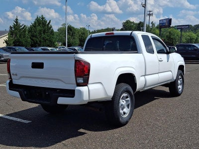 2022 Toyota Tacoma 4WD 4WD SR Access Cab 6' Bed I4 AT (Natl)