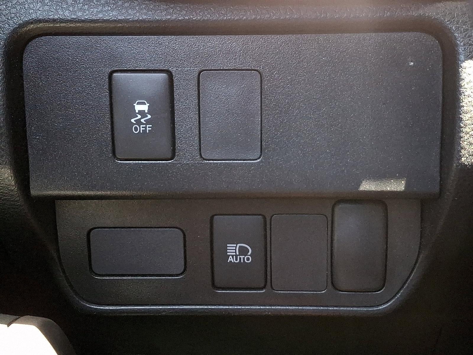 2022 Toyota Tacoma 4WD 4WD SR5 Access Cab 6' Bed V6 AT (SE)