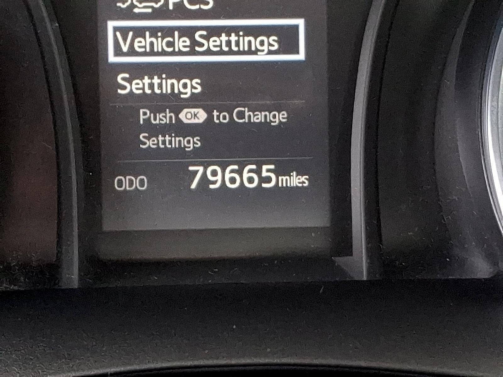 2018 Toyota Camry SE Auto (SE)