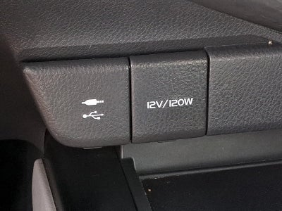 2018 Toyota Camry SE Auto (SE)