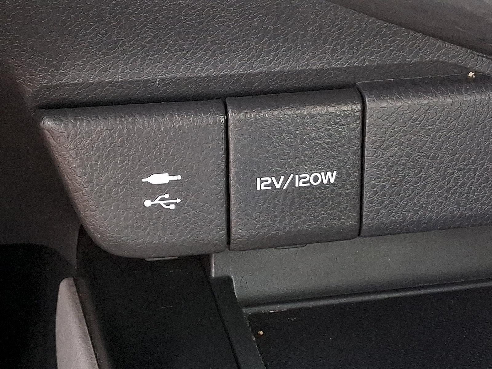 2018 Toyota Camry SE Auto (SE)
