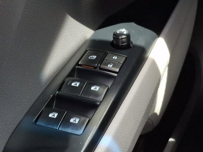2018 Toyota Camry SE Auto (SE)