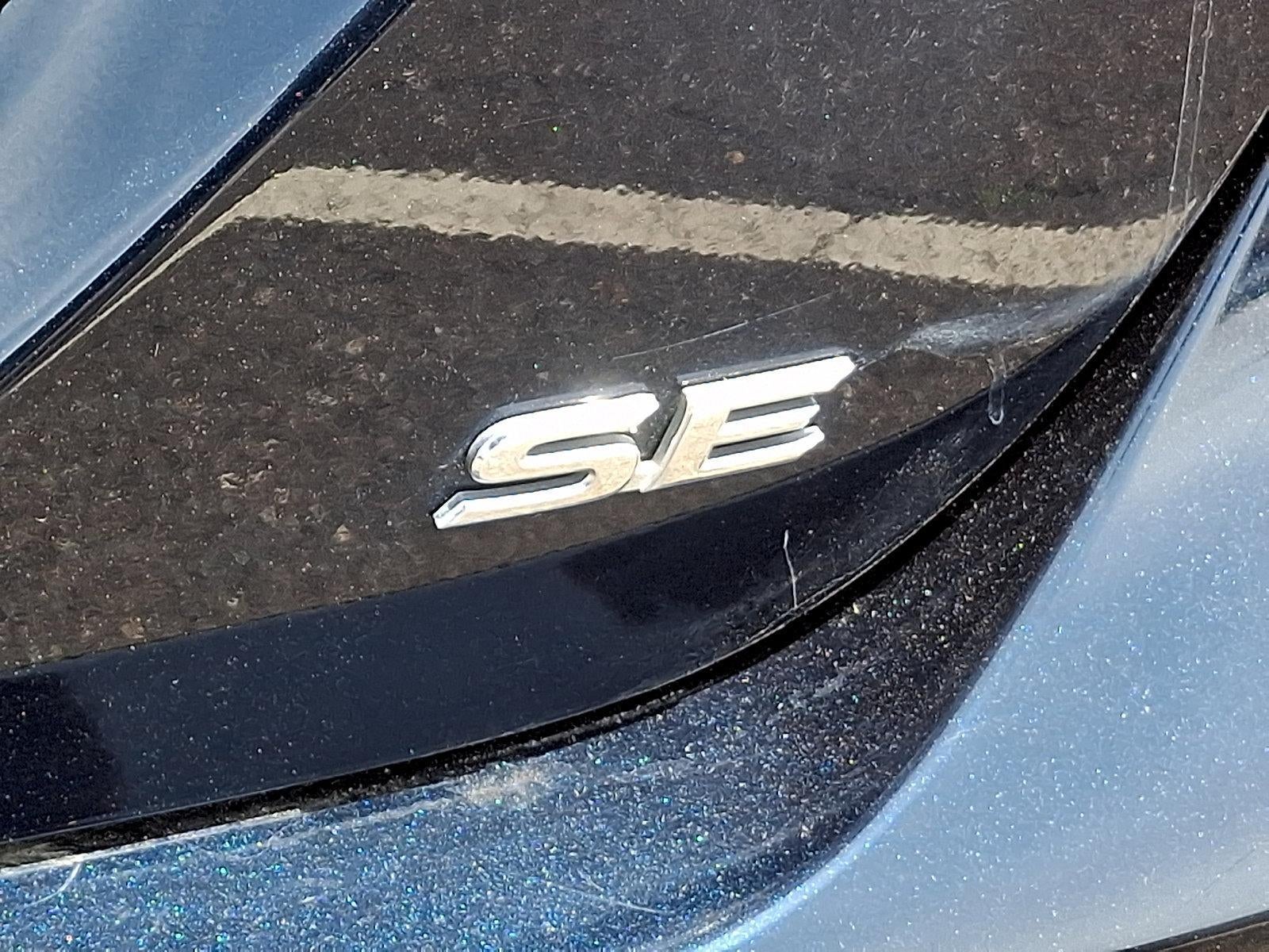 2018 Toyota Camry SE Auto (SE)