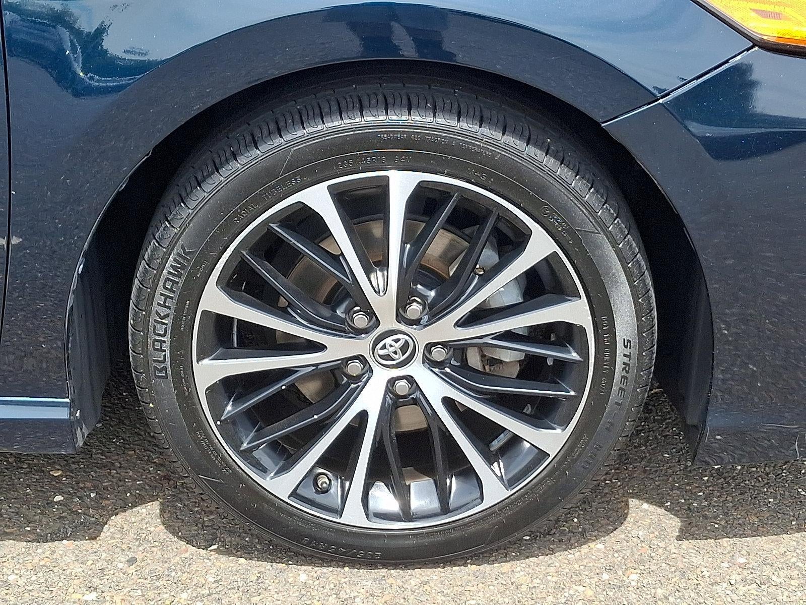 2018 Toyota Camry SE Auto (SE)