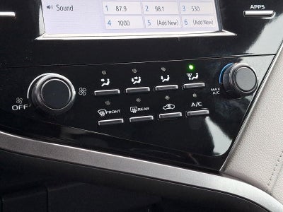 2019 Toyota Camry LE Auto (Natl)