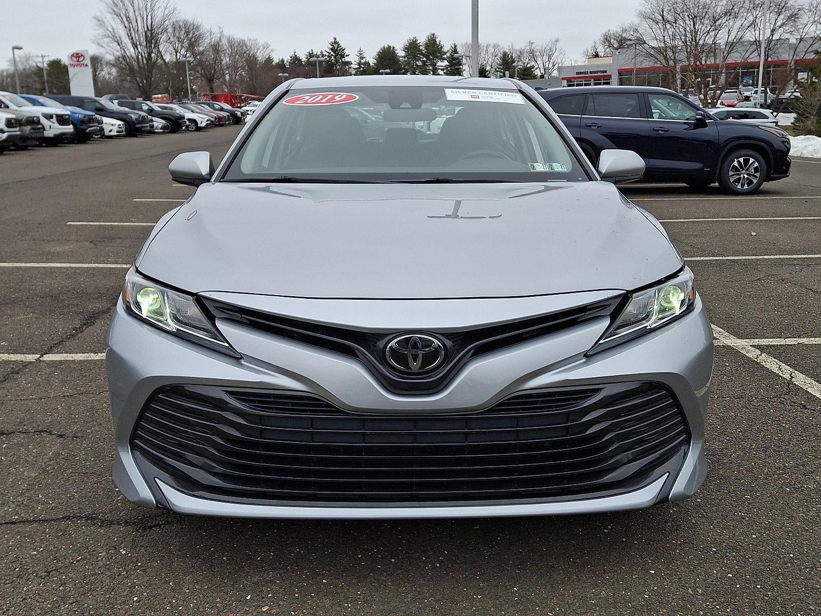2019 Toyota Camry LE Auto (Natl)