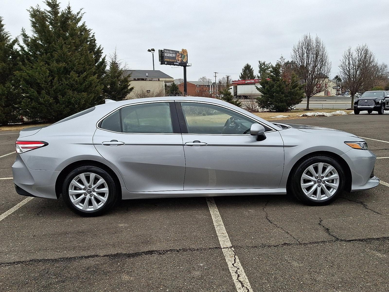 2019 Toyota Camry LE Auto (Natl)