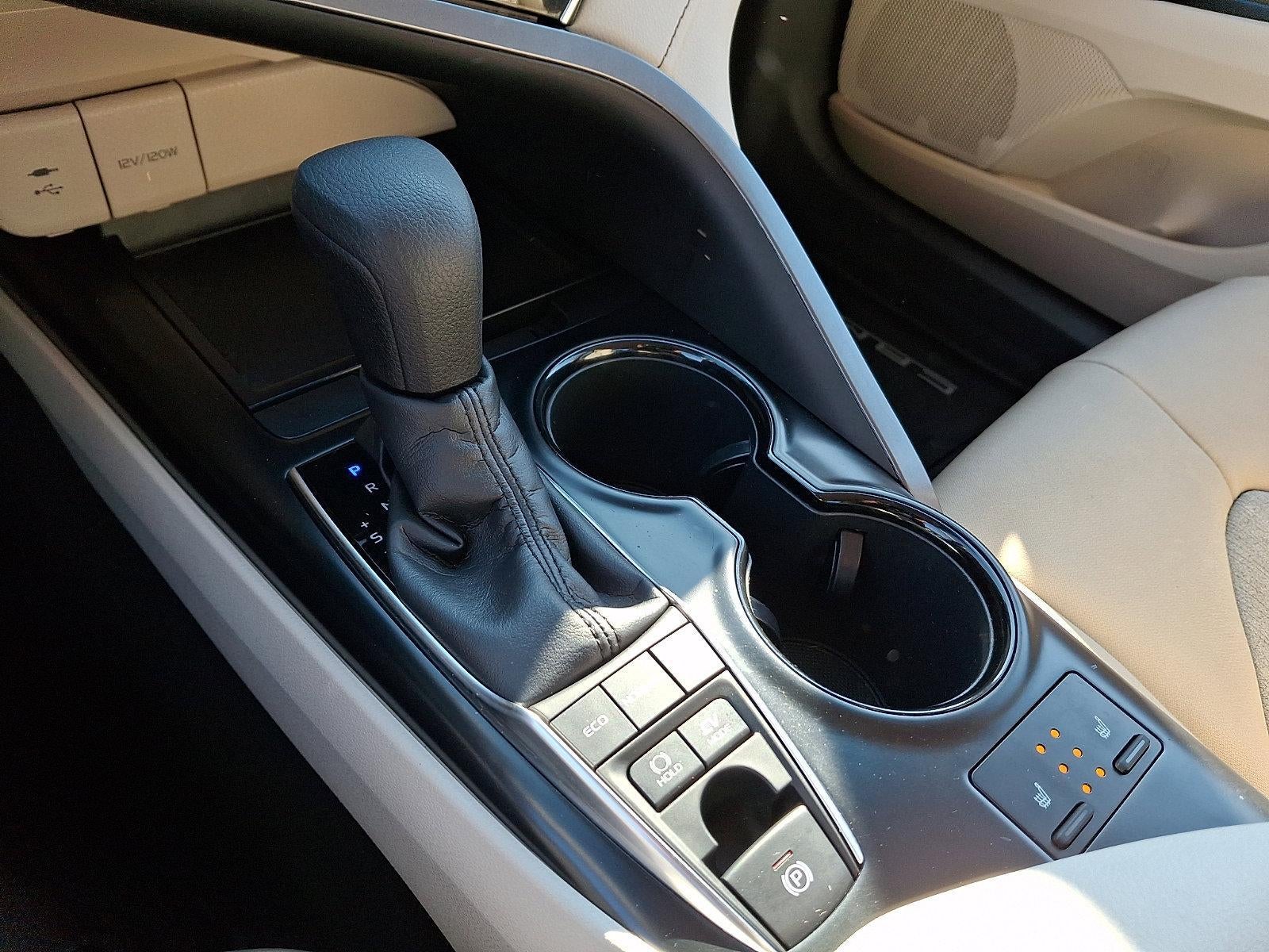 2018 Toyota Camry Hybrid LE CVT (Natl)