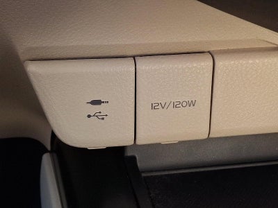 2018 Toyota Camry Hybrid LE CVT (Natl)