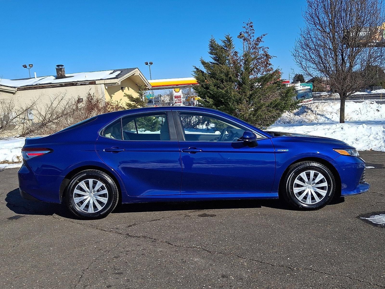 2018 Toyota Camry Hybrid LE CVT (Natl)
