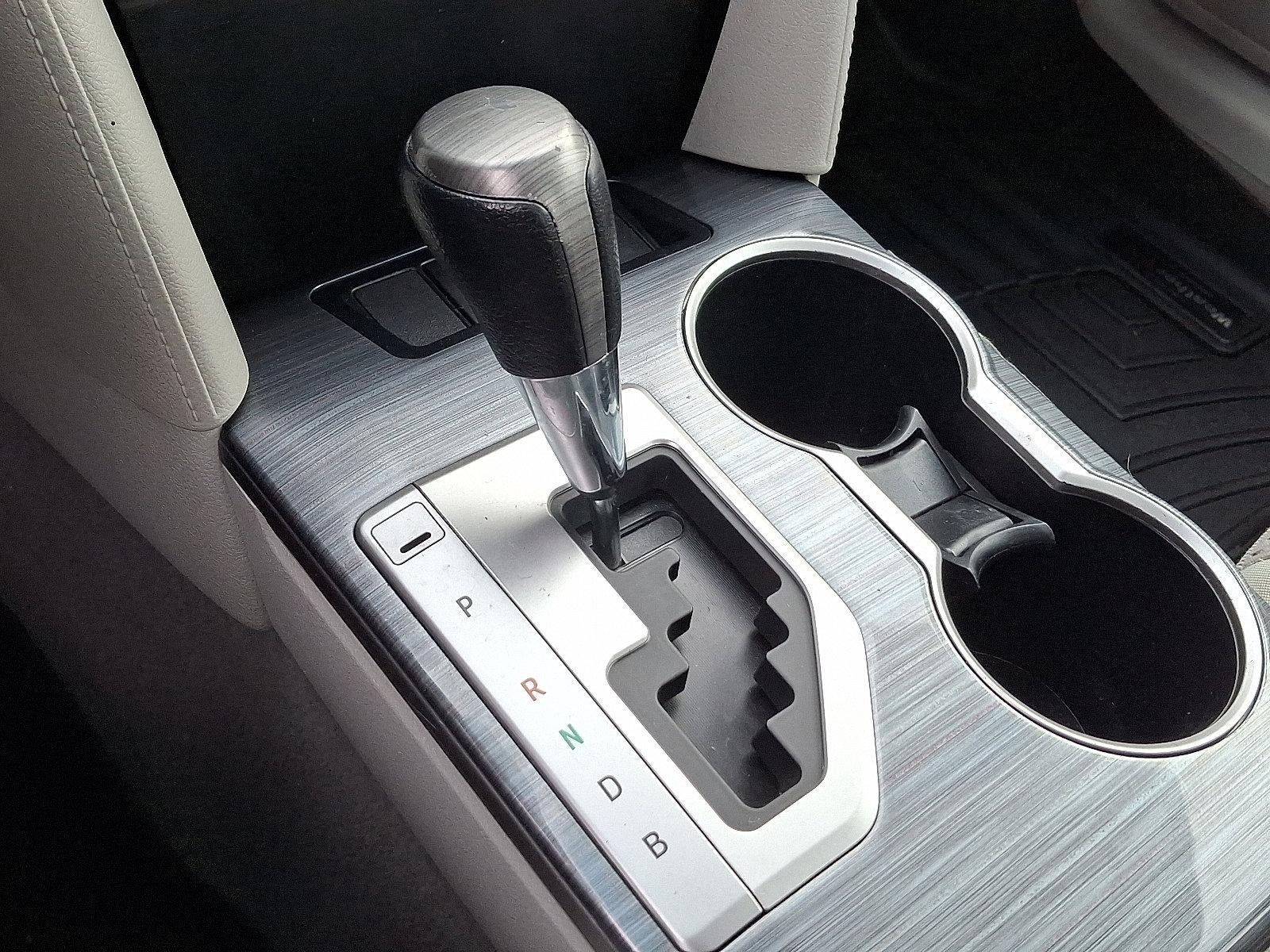 2012 Toyota Camry Hybrid 4dr Sdn XLE (Natl)