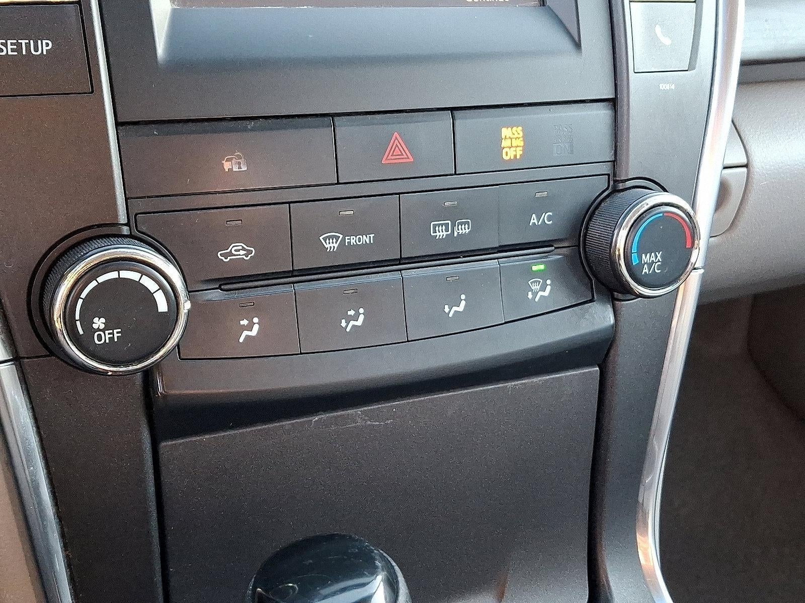 2017 Toyota Camry LE Auto (SE)