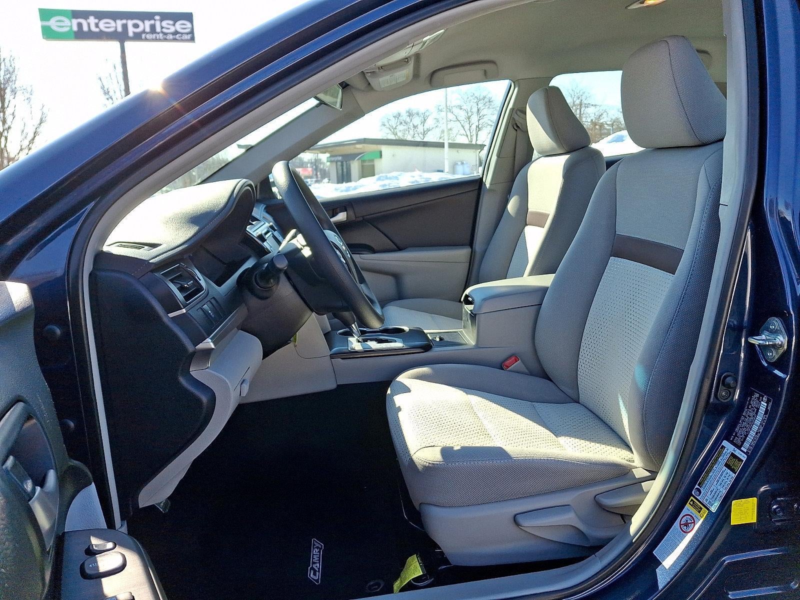 2014 Toyota Camry 2014.5 4dr Sdn I4 Auto LE (Natl)