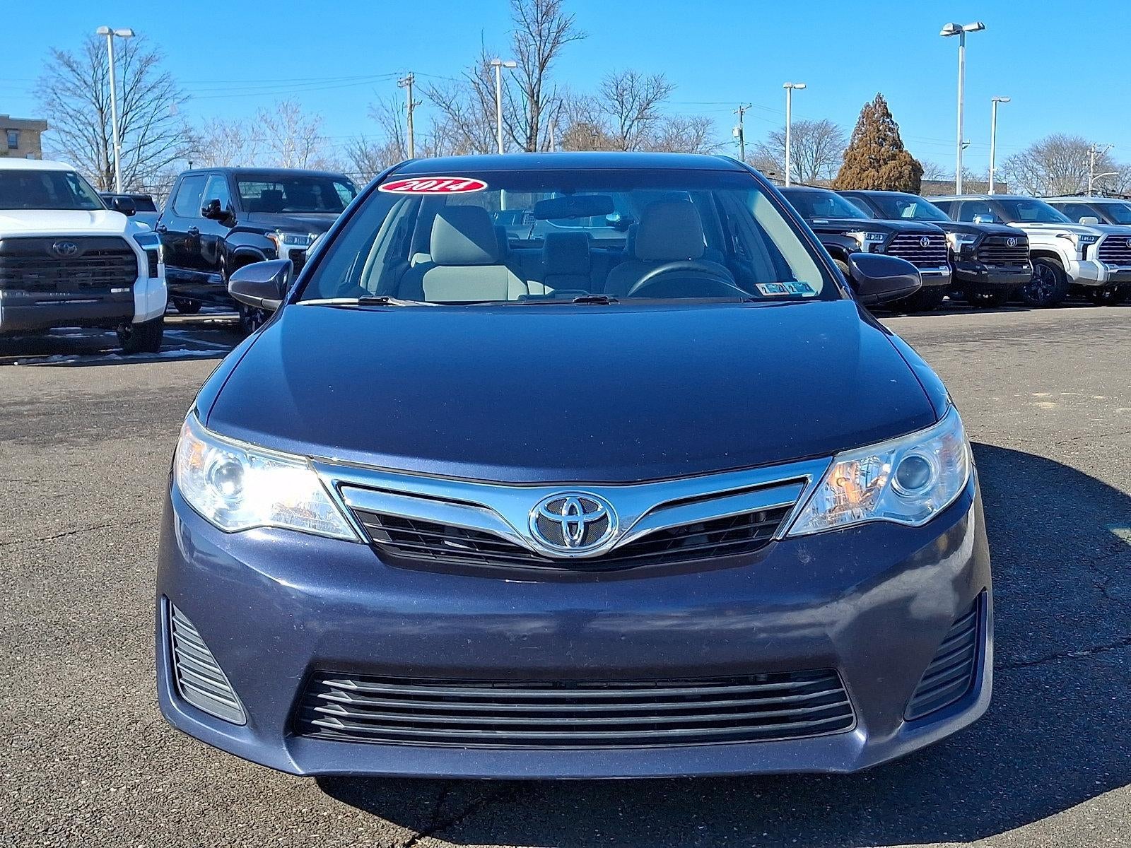 2014 Toyota Camry 2014.5 4dr Sdn I4 Auto LE (Natl)