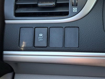 2014 Toyota Camry 2014.5 4dr Sdn I4 Auto LE (Natl)