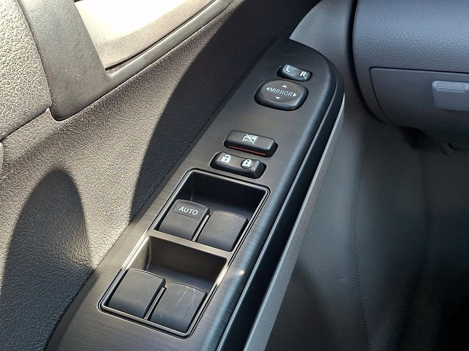 2014 Toyota Camry 2014.5 4dr Sdn I4 Auto LE (Natl)